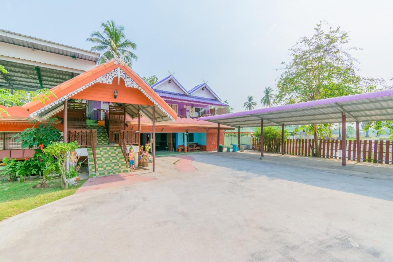 Oyo 712 Baandin Resort Phetchaburi Eksteriør bilde