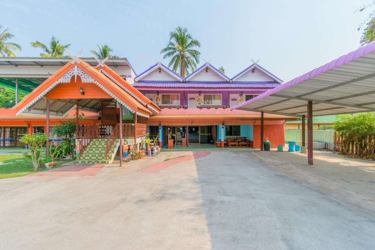 Oyo 712 Baandin Resort Phetchaburi Eksteriør bilde